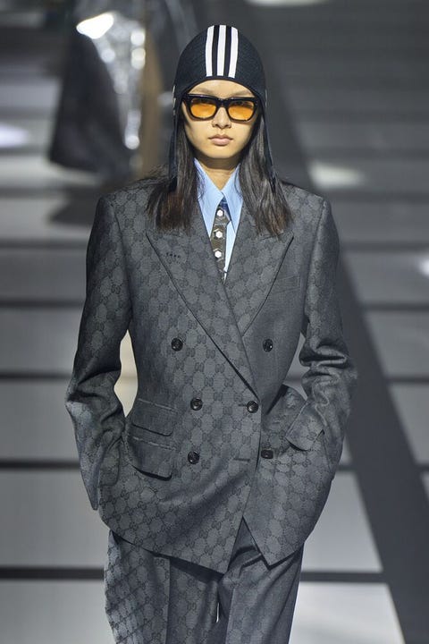 gucci aw22 dressing in the upside down