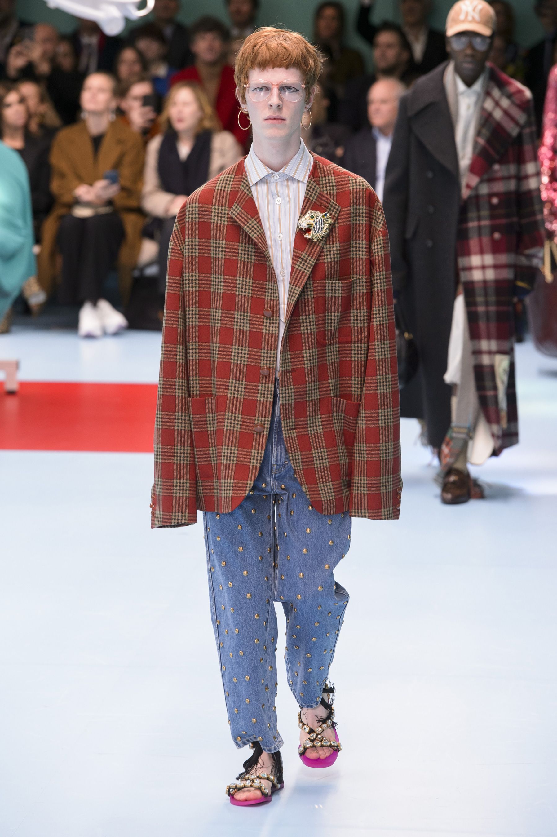 opføre sig hente slank 90 Looks From Gucci Fall 2018 MFW Show – Gucci Runway at London Fashion Week