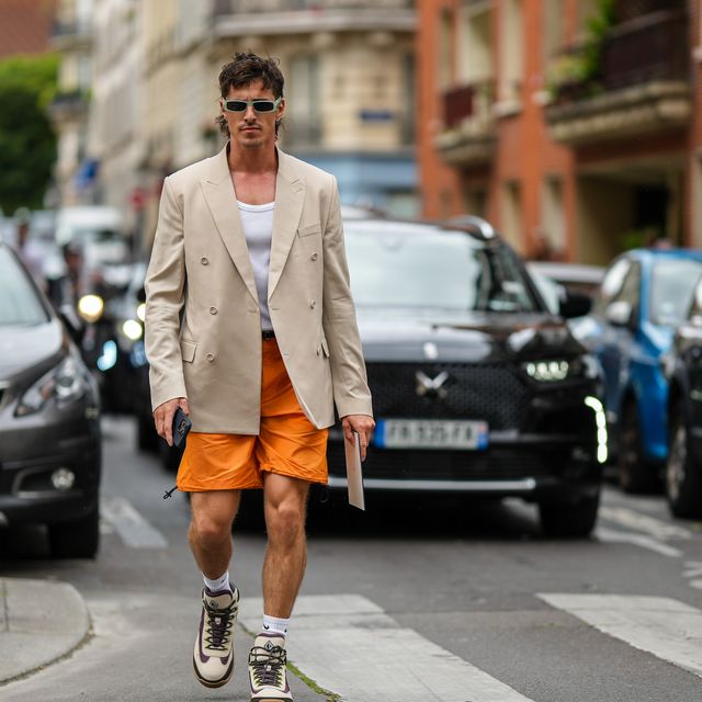 Rebajas en Zara hombre: bermudas y pantalones cortos
