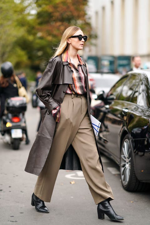 Street Style : Paris Fashion Week - Womenswear Spring Summer 2020 : Day Four