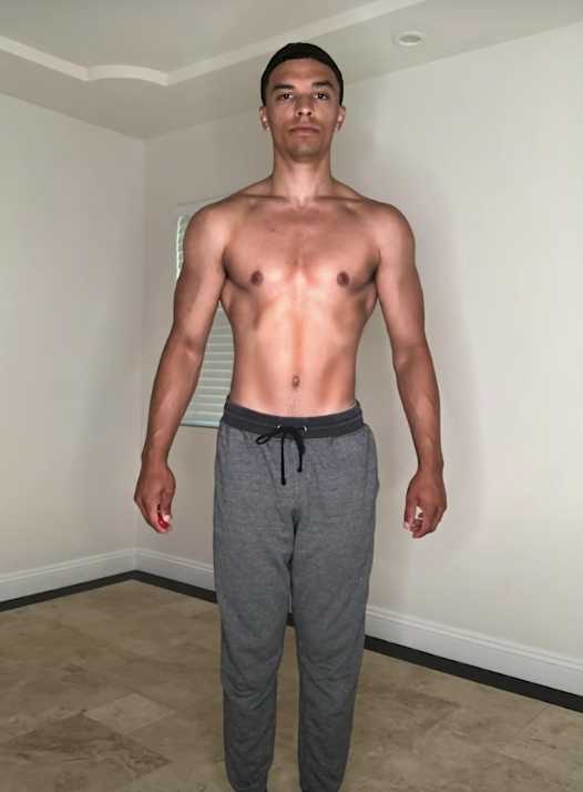 This Guy Built Muscle Through 30 Days of Bodyweight Home Workouts