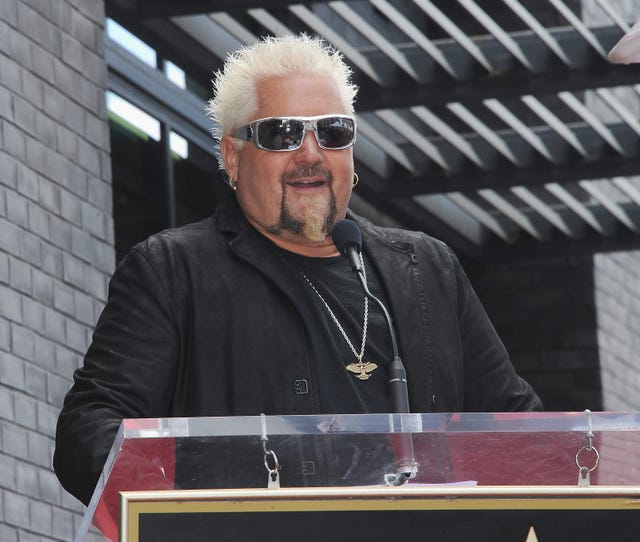 Guy Fieri Helped Serve 2,000 Meals To Glass Fire First Responders