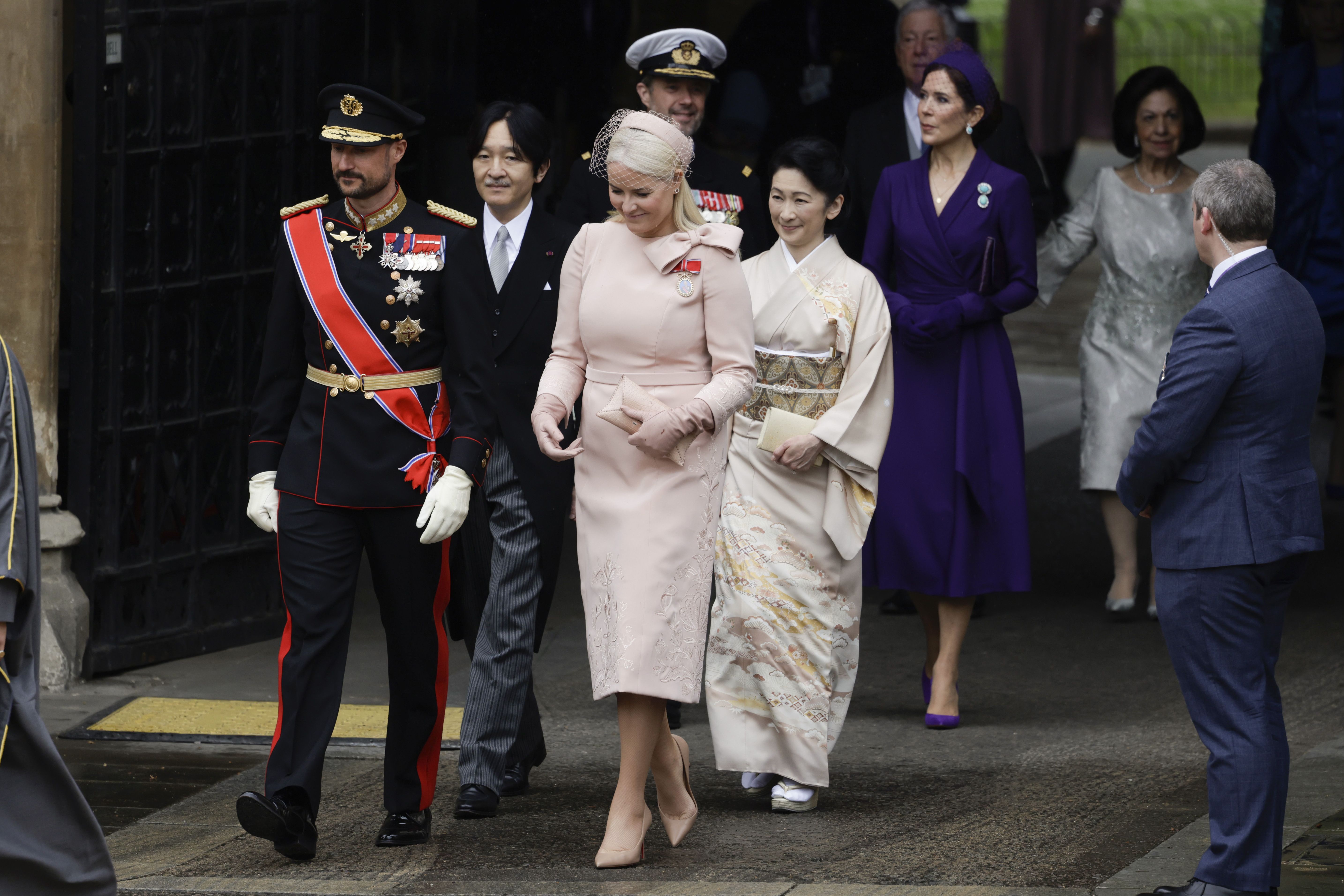 秋篠宮ご夫妻の姿も！ チャールズ国王&カミラ王妃の戴冠式に出席した