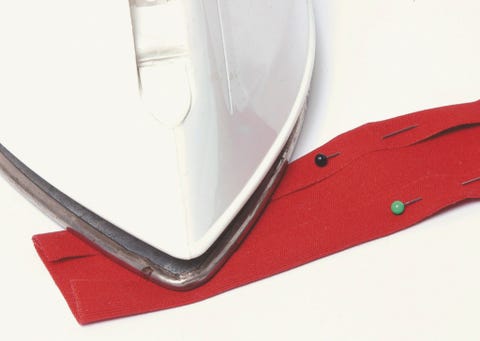 Red, Automotive exterior, Bumper, Auto part, Fashion accessory, Metal, 