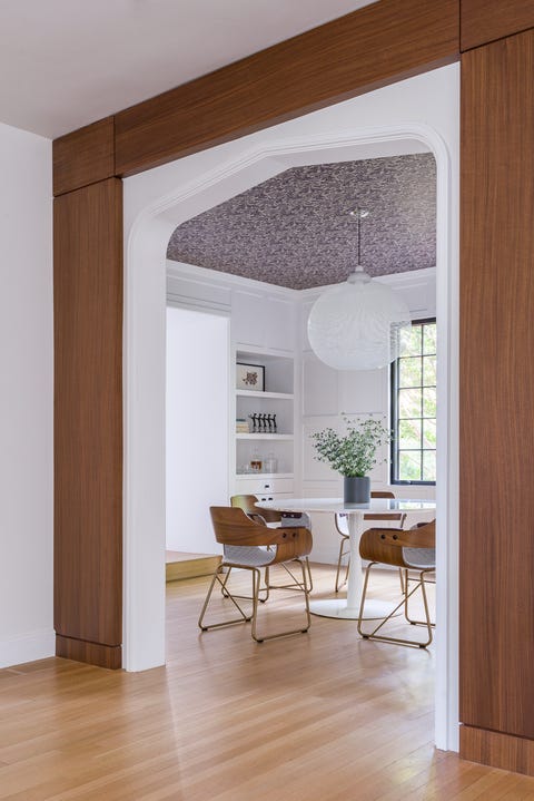 A Tudor-style house adapted to family life A Tudor-style house adapted to family life