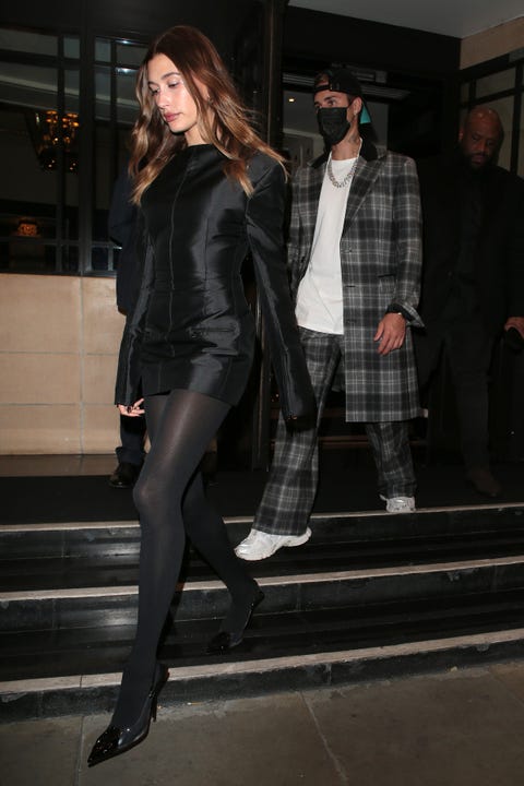Justin and Hailey Bieber in London on December 13, 2021 justin and hailey bieber in london on december 13, 2021