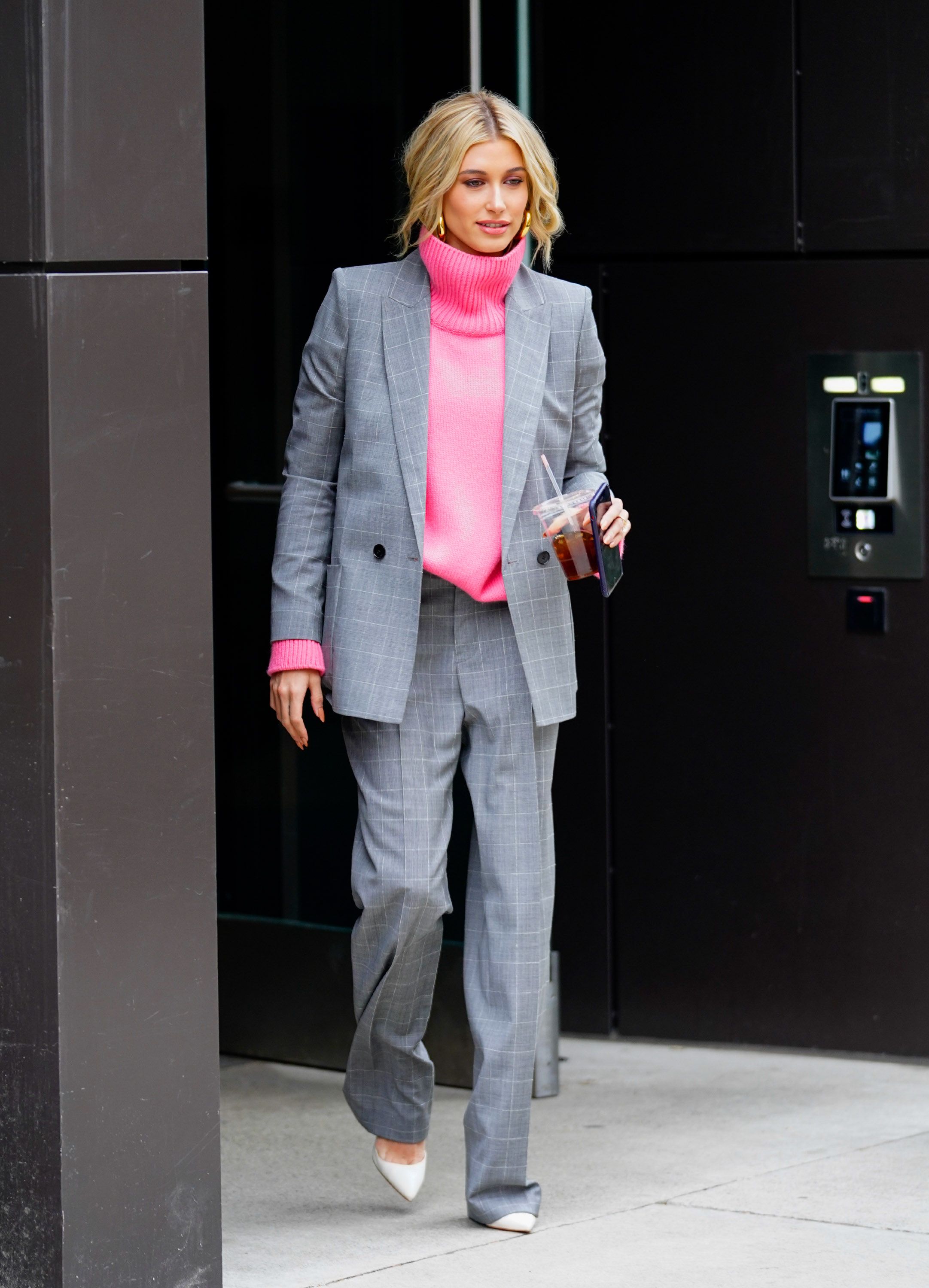 pink turtleneck outfit