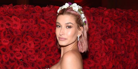 Hailey Baldwin Dyed Her Hair Pink For The 2018 Met Gala