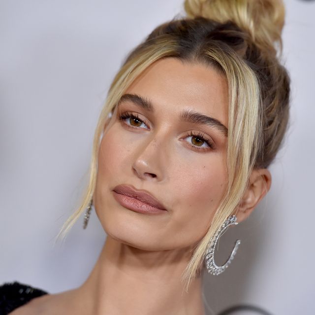 Hailey Bieber showed off her mink hair in the cutest 90s style