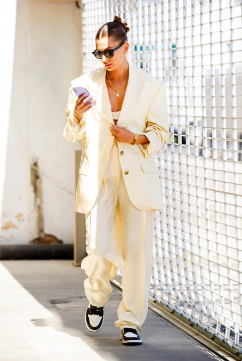 Hailey Bieber in Los Angeles on July 06, 2021 hailey bieber in los angeles on july 06, 2021