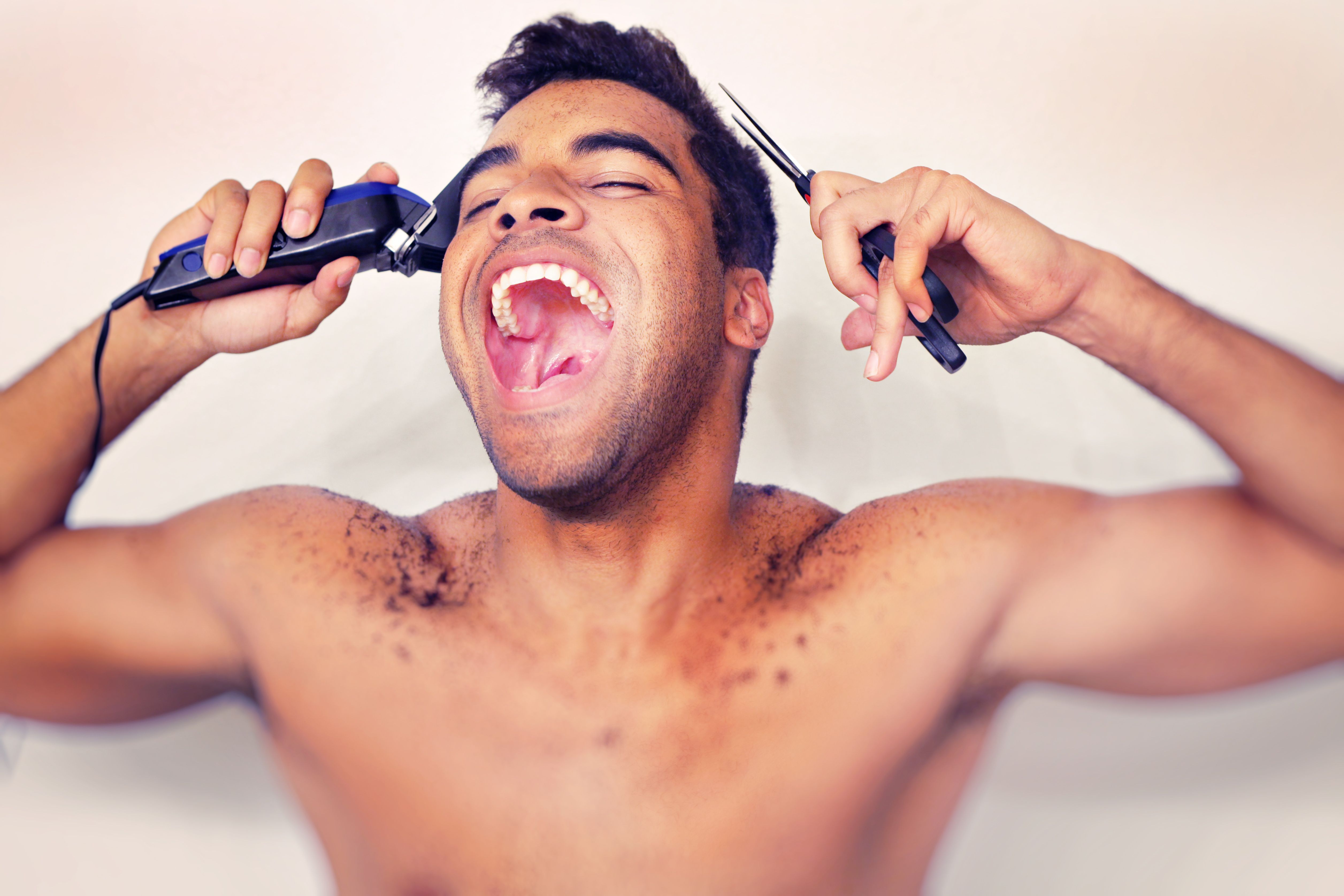 how to cut men's hair with clippers yourself