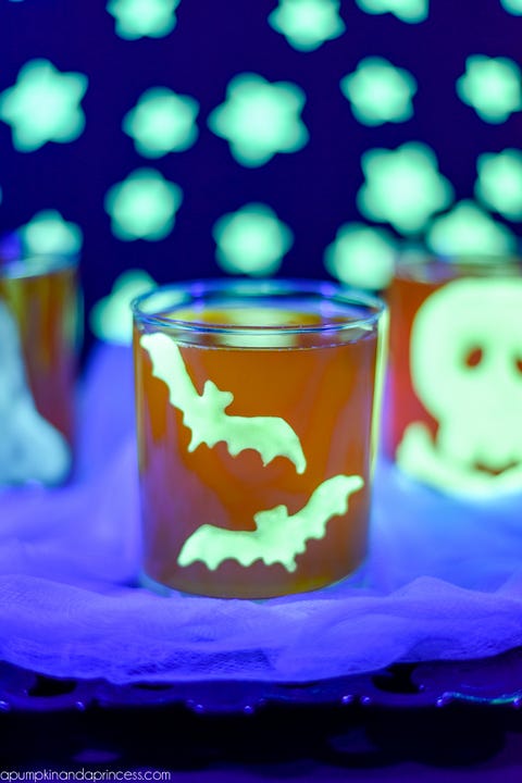 glow in the dark halloween clings