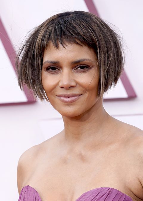 Halle Berry Hair During The 93rd Annual Academy Awards Halle Berry New Pixie Haircut