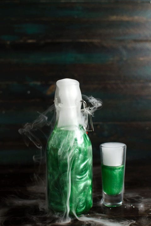 halloween cocktails liqueur