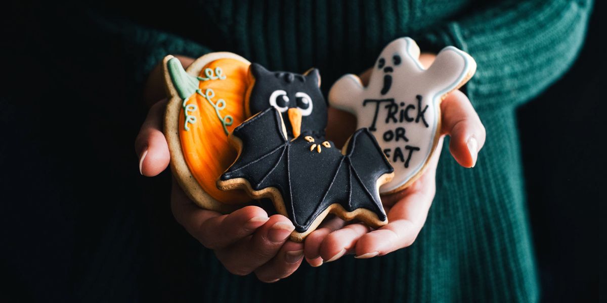 11 Best Halloween Cookie Cutters in 2019 - Cookie Cutter Sets for Halloween