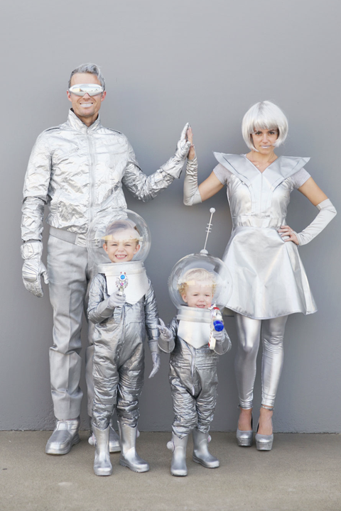 halloween costumes for couples space family