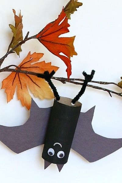 halloween crafts hanging bat