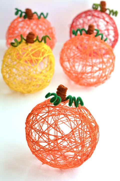 yarn pumpkins