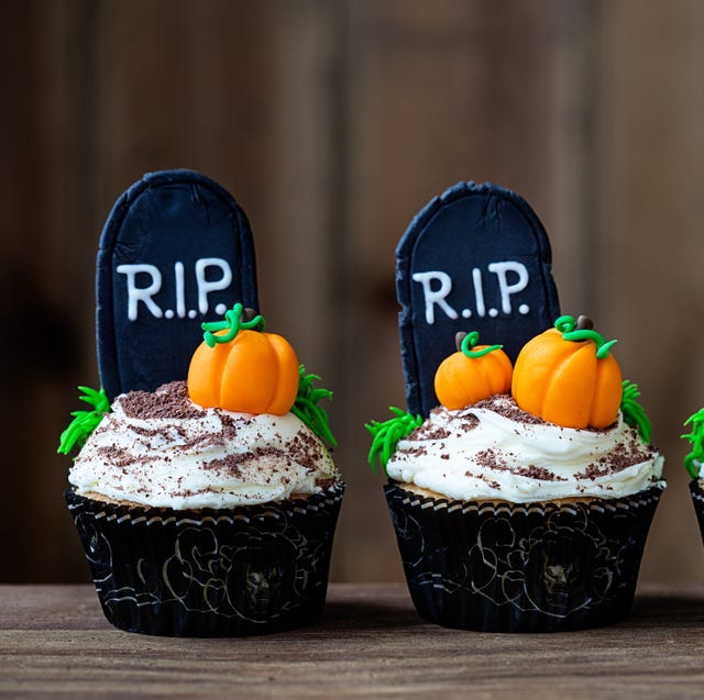 62 Best Halloween Cupcake Ideas - Easy Halloween Cupcake Recipes