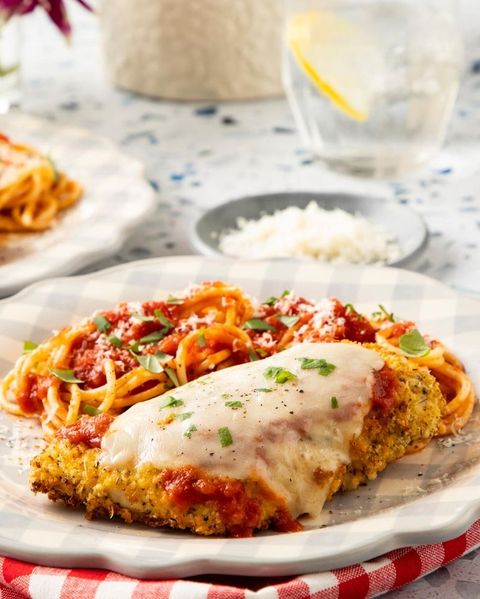 air fryer chicken parmesan with cheese and noodles