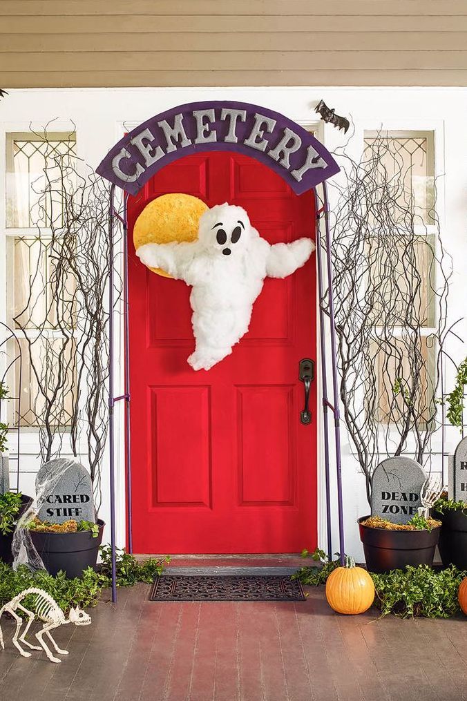 simple front door halloween decorations