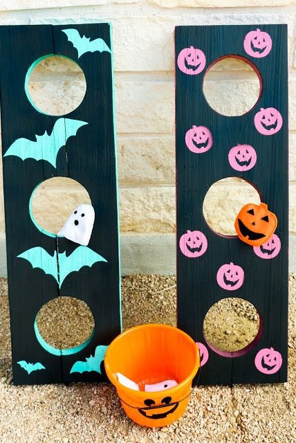 halloween games bean bag toss