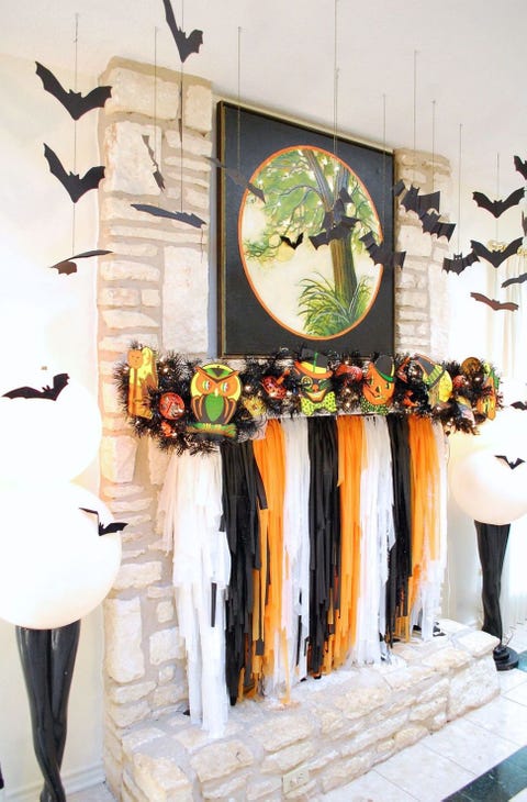 35 Fall Mantel Decorating Ideas - Halloween Mantel Decorations