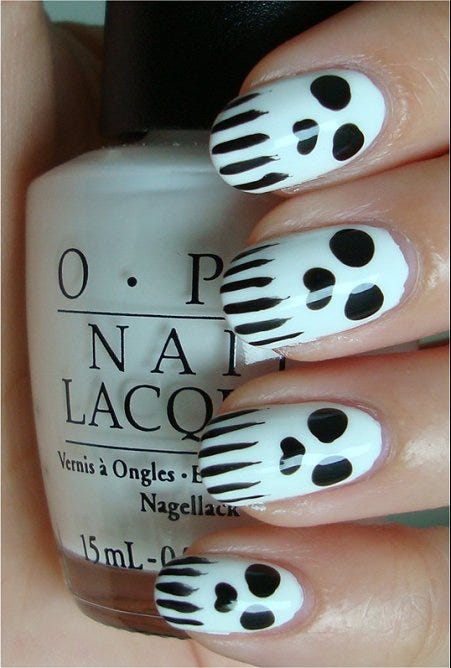 23 Spooktacular Halloween Nail Art