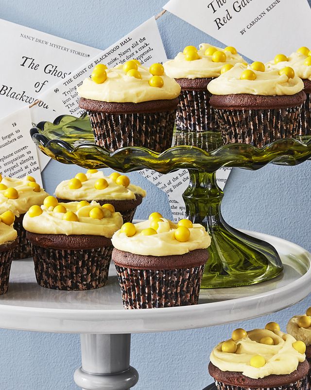 halloween party ideas candy cupcakes
