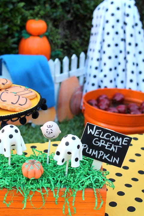 good theme for halloween party
