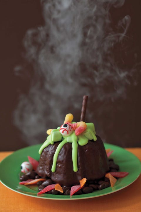 halloween treats cauldron cakes