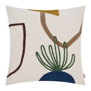 Coussin imprimé, 59 £ chez Amara