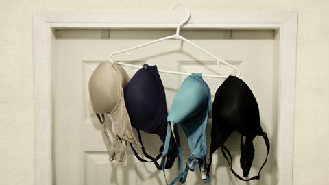 プロが伝授 ブラジャーを長持ちさせる洗い方と乾かし方 プロが伝授 ブラジャーを長持ちさせる洗い方と乾かし方