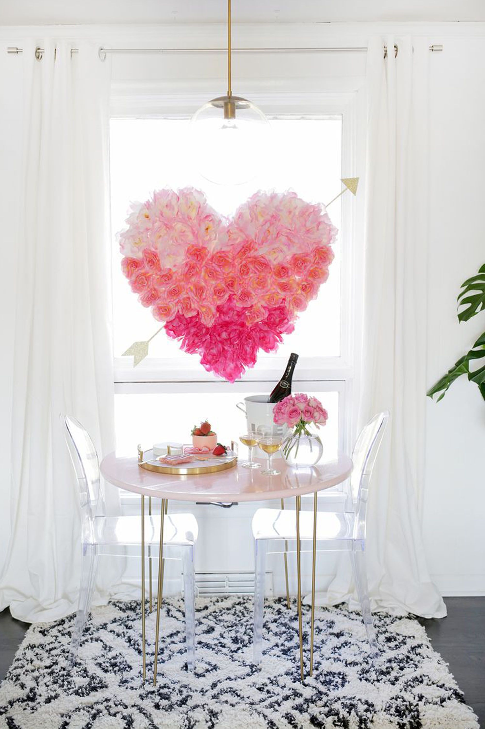 Cute Valentines Day Room Decor Ideas - pic-cheese