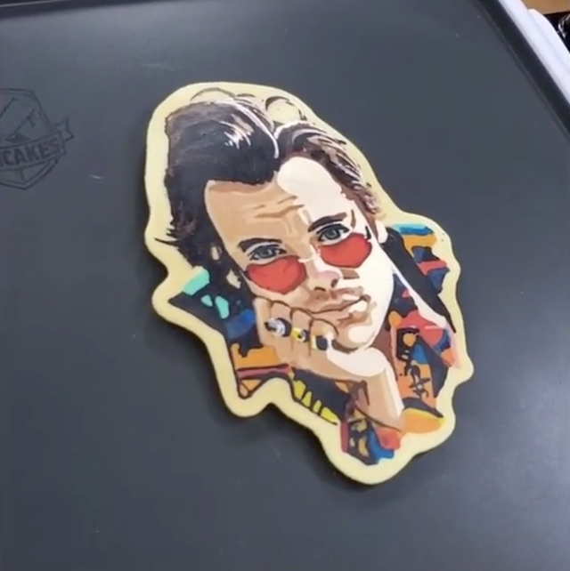 harry styles in the form of a pancake