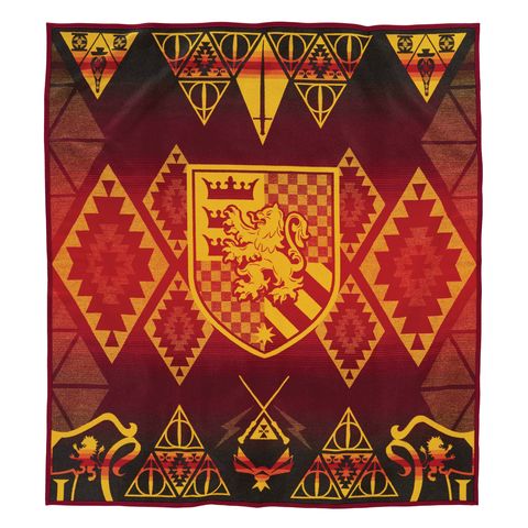 Pendleton Just Released a Collection of Harry Potter Blankets