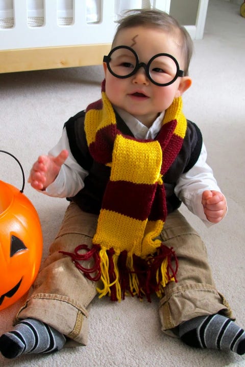 easy halloween costumes - baby harry potter