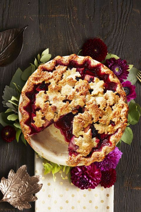harvest pear blackberry pie