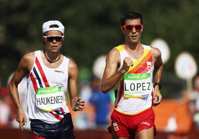 el atleta español miguel Ángel lópez compite durante los 20 kilómeros marcha de los juegos olímpicos de río 2016