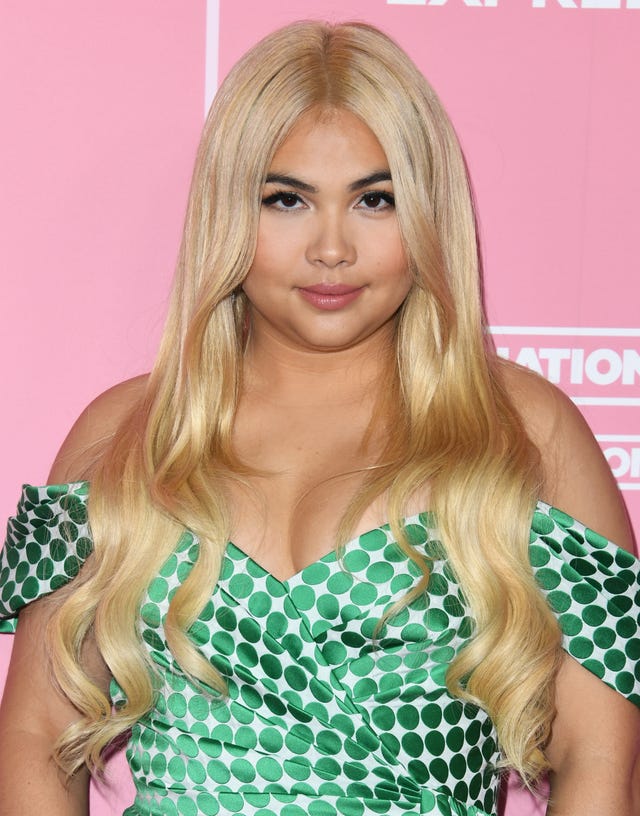 Hayley Kiyoko just shared a glowing no makeup-selfie on Instagram