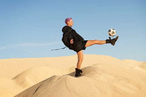 ミーガン ラピノーが目指すゴール ハーパーズ バザー Harper S Bazaar 公式 ミーガン ラピノーが目指すゴール ハーパーズ バザー Harper S Bazaar 公式