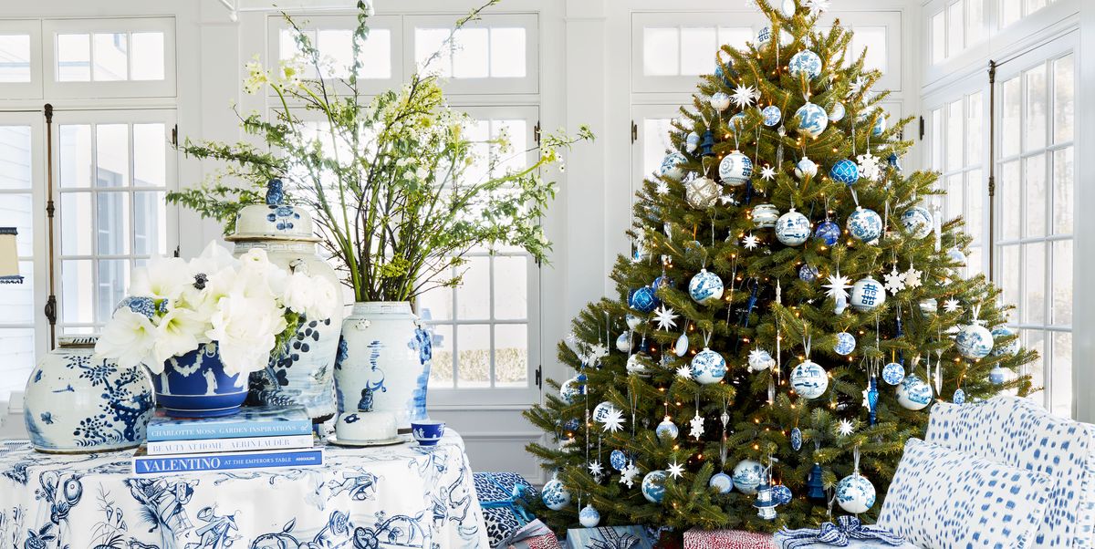 11 Blue and White Christmas Decorating Ideas for 2022