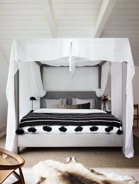 Bed, Furniture, Room, Bedroom, Canopy bed, Bed frame, Interior design, Bed sheet, Table, Bedding, 