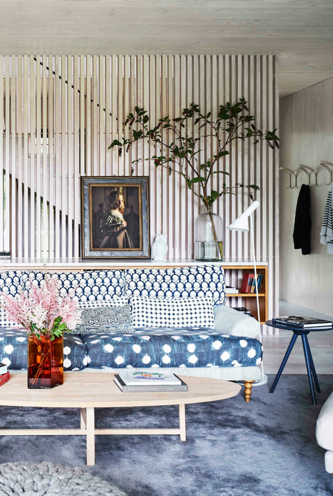 how to mix pattern in the living room