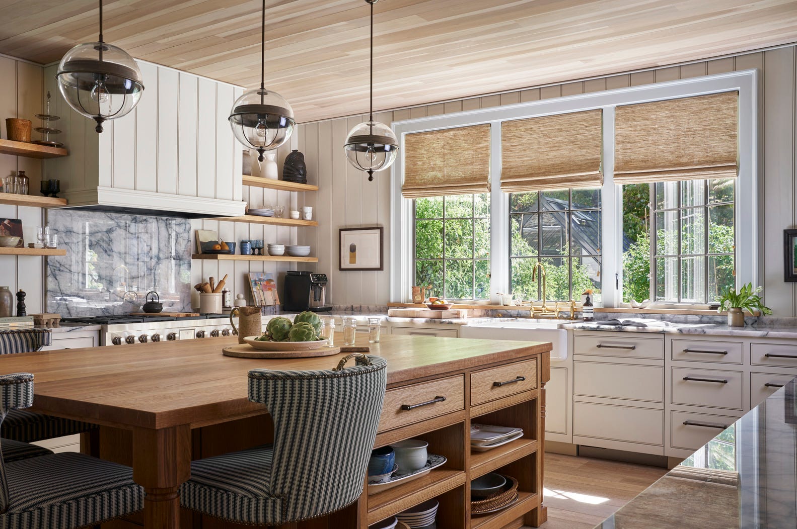 25 Ways to Nail the French Country Kitchen Style Without Living in an Old Villa