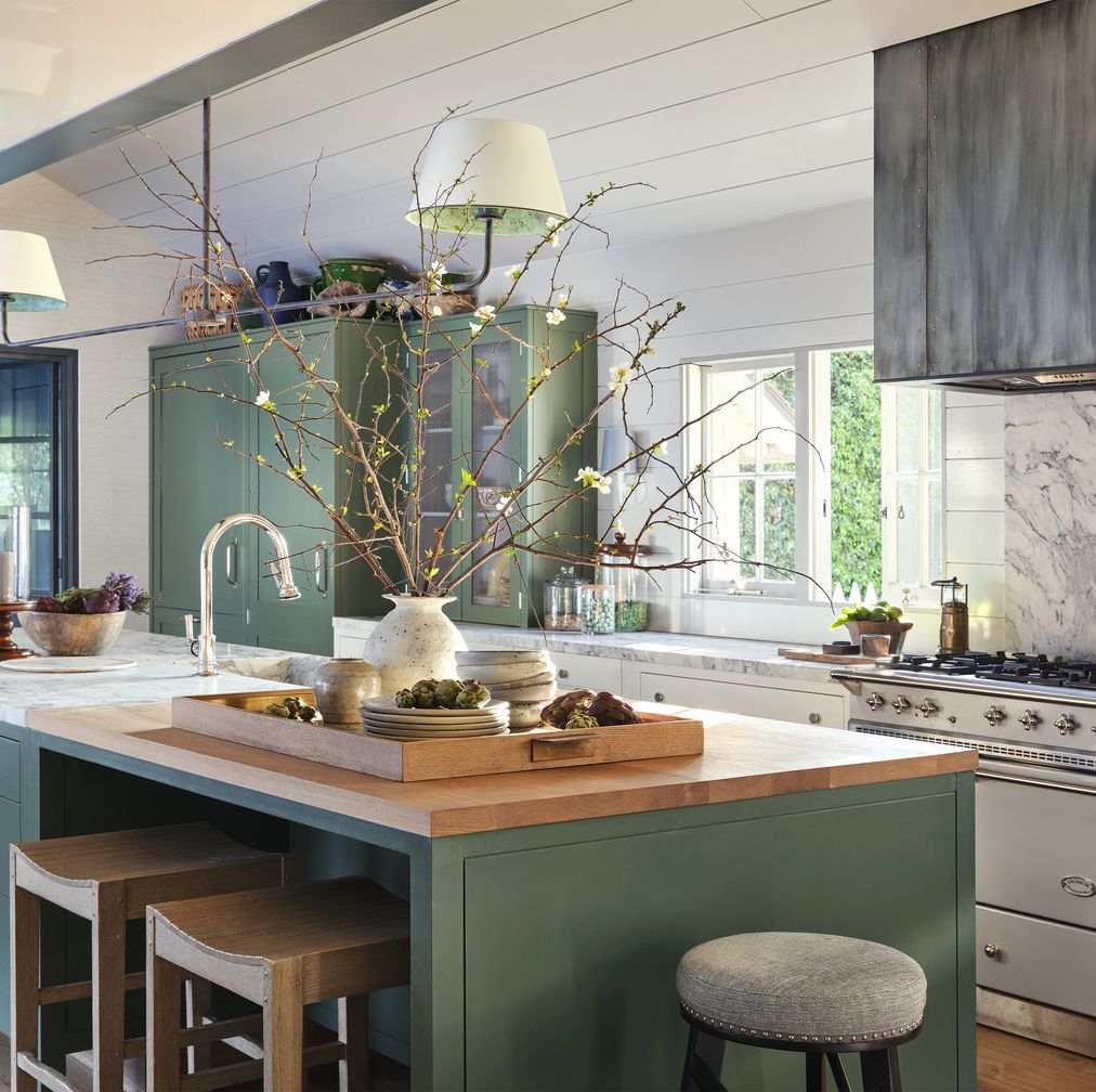20 Easy and Stylish Kitchen Island Decor Ideas