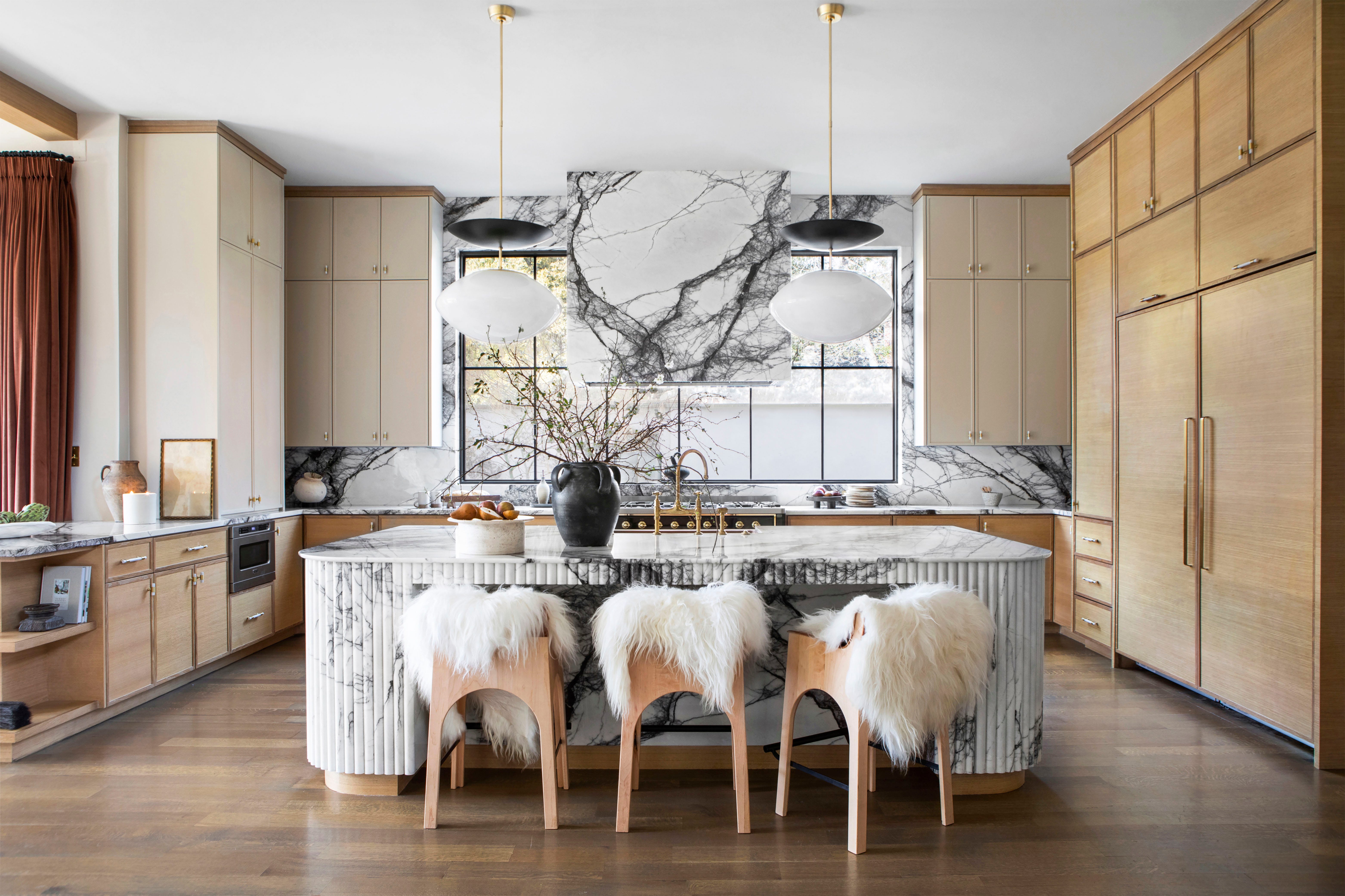 This Texas Kitchen Uses Lilac Marble Three Ways