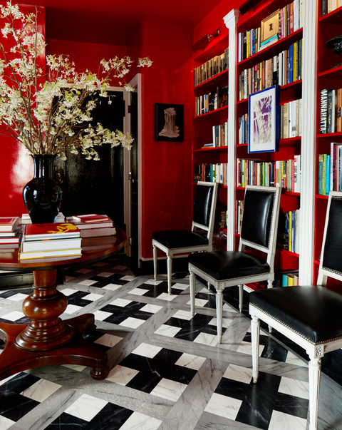 The Best Colors To Pair With Red That Go - What Color Walls Go With Red And Black Furniture