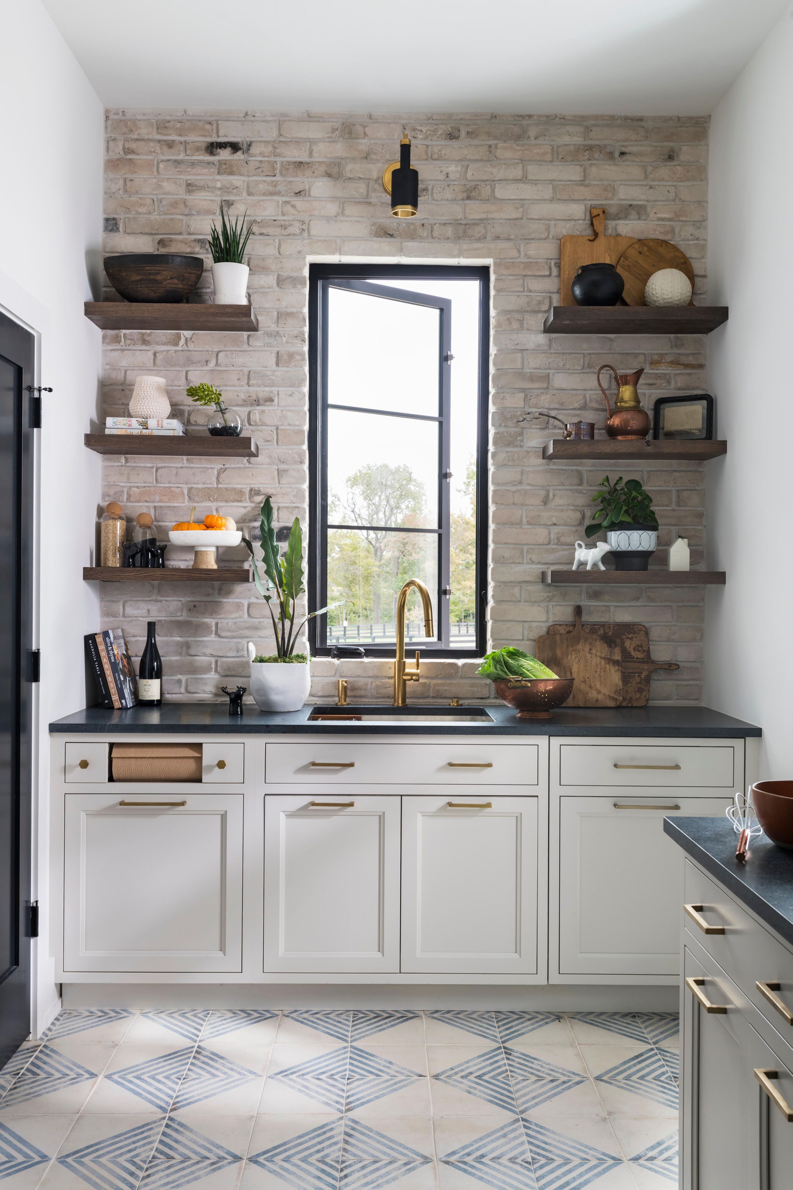 Designers Are Split About This Trendy Luxury Kitchen Accessory