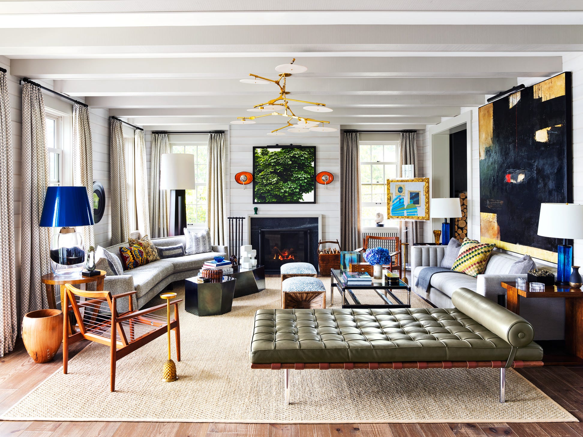 47 Midcentury Modern Living Rooms That Get the Retro Balance Right